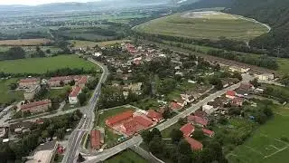 Zemianske Kostoľany zo 130 m dronové zábery, august 2019