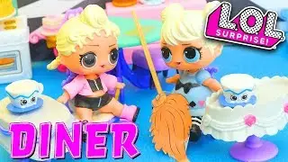 LOL Surprise Dolls Open a Restaurant! Featuring Sugar Queen, Dollface, Curious QT, and Pink Baby!