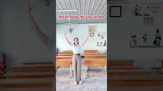 M&uacute;a s&acirc;n trường: Một V&ograve;ng Việt Nam