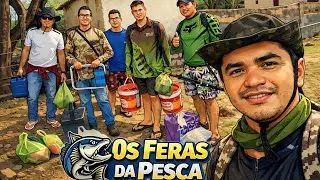 Uma pequena comunh&atilde;o, grandes momentos 🙏Pescador e peixe assado na brasa, do jeitinho que &eacute; bom! 🎣🔥