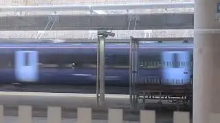 Here is the 6 coach 395 in Stratford international Thursday 3 April 2025