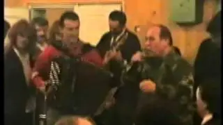 Ratko_Mladic sa generalom Talicem okolina Banjaluke jesen 95.avi