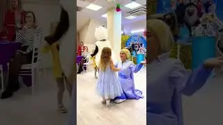 Kraspvica Elsa and Olaf 💙 #kidsevent #kidsparty #frozen