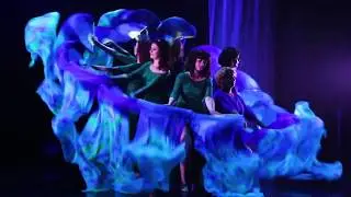 Orientalski ples s pahljačami / Bellydance with fan veils.
