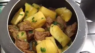 Carne cozida com mandioca