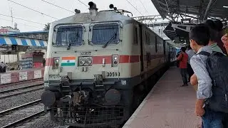 Sinhagad Express Arrival At Chinchwad With Clear Announcement..| Indian Railways |
