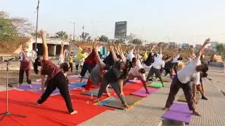 Seaside Yoga Video  (21st March 2017)