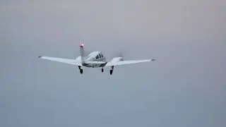 Beech Baron, N74ET taking off from KHWY on 3/21/10 at 1818