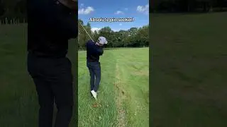 Serious pin seeker! 🛍️ #golf #golfer #golfshot #golfuk #golfclub #golfclubcleaner #golfclubs