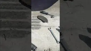 2020 Nissan Altima replacement front brake pads 🧑&zwj;🔧🧑&zwj;🔧