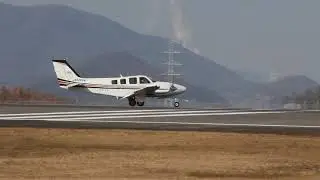 JA58GA [Asahi Air] Hawker Beechcraft G58 Baron L/D RWY08 RJOT