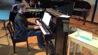 Bruce Mather - Etude pour piano en seizi&egrave;me de ton