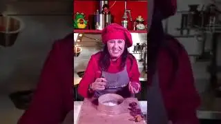 Online Experience Sneak Peek - Host Debora from Rome, Italy
