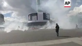Students protest against Le Pen in Paris