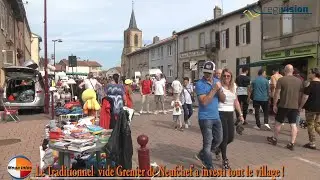 Le Traditionnel  vide Grenier de Neufchef a investi tout le village !