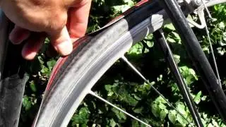 Hutchinson Carbon Comp 700C tire delamination