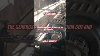 Dangerous! ❌❌❌#factory #gearbox #industrial #sprocket #chain