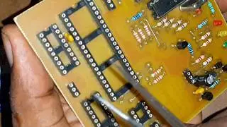 Arduino ! ⚠️ Ce Programmateur des Microcontr&ocirc;leurs PIC est une ALTERNATIVE pour les Electroniciens