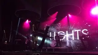LIGHTS - Peace Sign (Live @ Pan Am Games, Toronto)