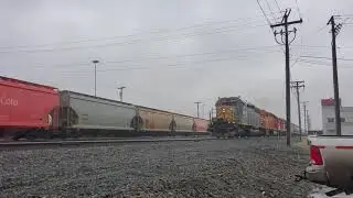 Hump Job headroom, SD40-3 and SD38-2's in notch 8 blasting out of Kirk
