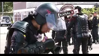 En las botas de las policías del Esmad