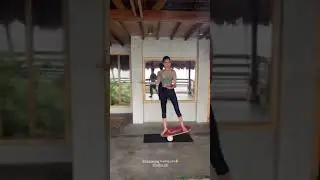 Nude Yoga