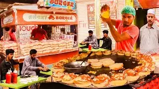 Super FAST + ANGRY Ninja BURGER - ULTIMATE ANGRY BURGER KARACHI - BURGER MAKING | Anda Bun Kabab
