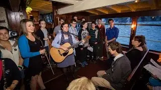 Vzpom&iacute;nka na Prahu | Petr Ginz