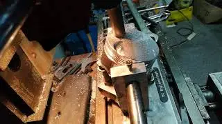 TC Engineering - Lavorazione nicchie valvole su fresa CNC