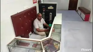 UMESH CHANDRA PRINCE JEWELLERS (IKAUNA SHRAVASTI