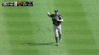 OAK@DET: Burns hustles to make a diving grab