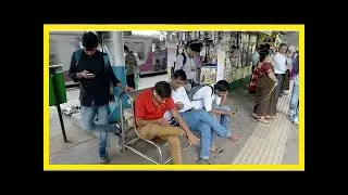 Reality check: India&rsquo;s class divide even determines how its youth use internet (and take selfies)