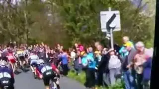 Tour de yorkshire coming through Kildwick 03.05.15