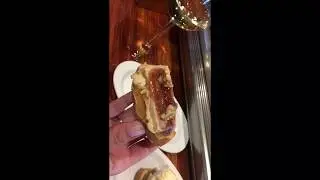 Bilbao/Bilbo/Бильбао. 'La Vi&ntilde;a'. Bar 'The Vine'. Three pinchos.