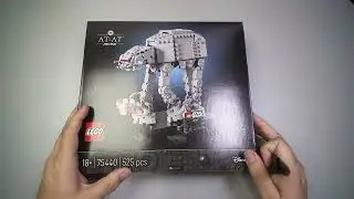 Live building Lego Star Wars & Back to the Future