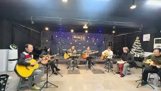 #집에가는길 #김창완 #모두함께불러요 #단체곡 #20251219 #송년음악회 #따뜻한느낌 #좋아좋아요 #기타치는풍경 #청주통기타동호회 