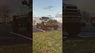 Another clean 2nd gen #country #automobile #2ndgendodge #crazy #mechanic #dodgeram #dodgetruck
