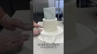 What it&rsquo;s like working in a bakery in Oman🇴🇲 #baking #dubai #cakedecoration #viral  #fireandpastry