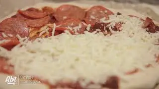 How To: Make A Pizza - On A Stone vs. A Pan