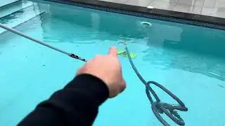 Le balai piscine à l’efficacité REDOUTABLE !