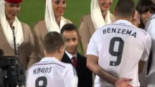 ZOOM:SR Moulay Hassan félicite les joueurs du Réal Madrid mundialito 2014