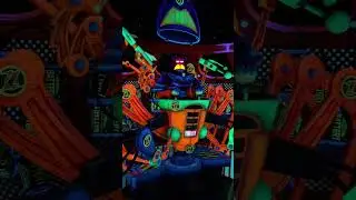 Buzz Lightyear's Space Ranger Spin - Walt Disney World - Quick glimpse