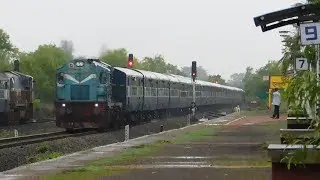 16333 VRL - TVC Express Crossing 16346 TVC - LTT Netravati Express : Monsoon Konkan Railways