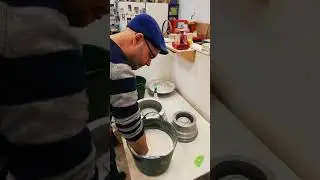 Casing silicone bowl moulds