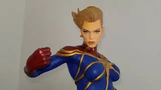 Sideshow premium format captain marvel 1/4 . Hot toys . Gentle giant . Prime 1 studio