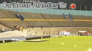 Conroy Jones edges  out Ackeem Blake in heat 3 of the 100m JAAA national championship 2022