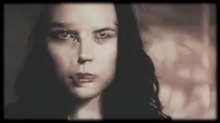The Vampire Diaries - House of Death