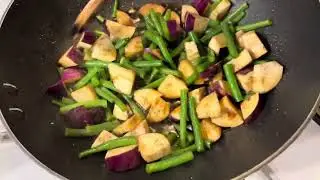 Adobong talong na my beans at tinolang isda/Bella&lsquo;s Life in UK