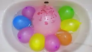 Mixing Colors With Water Balloons | Relaxing Water Play ASMR #usa #satisfyingvideo #asmr
