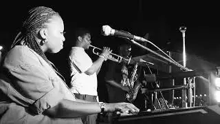 Lindi Nongeloi | Live @ Black Labone / State Theatre